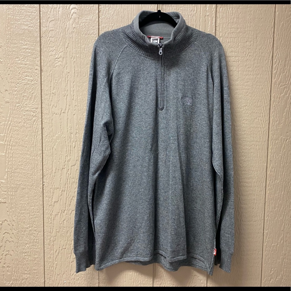 The North Face mens grey half zipped pull over | size XXL